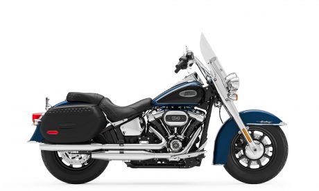 Harley-Davidson® Heritage Classic Reef Blue/Vivid Black (Chrome Finish w/ Cast Wheels) 2022